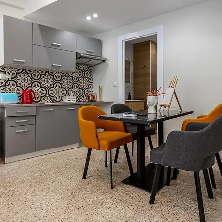 Kolokotronis Apartment