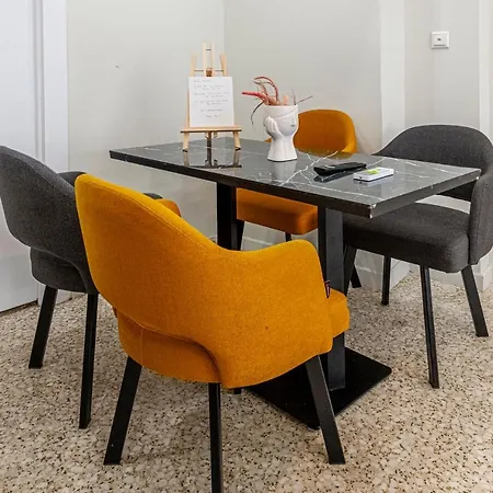 Kolokotronis Apartment *
