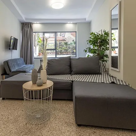 Kolokotronis Apartment Athens